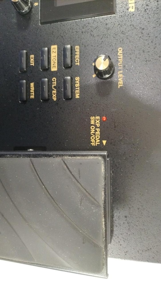 BOSS GT-100 MULTI-EFFECTOR 976927