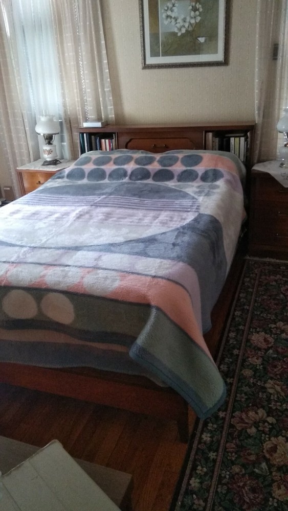 ADAM'S Luxurious Acrylic Blankets