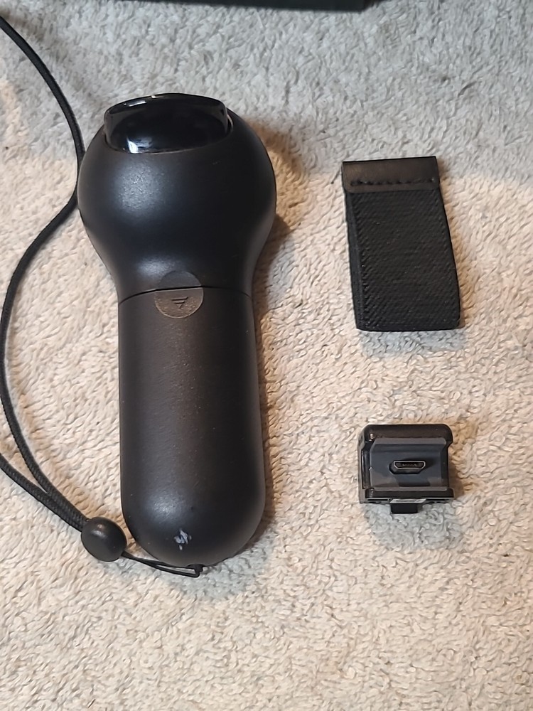 Samsung SM-R324 Gear VR W/Controller Powered by Oculus