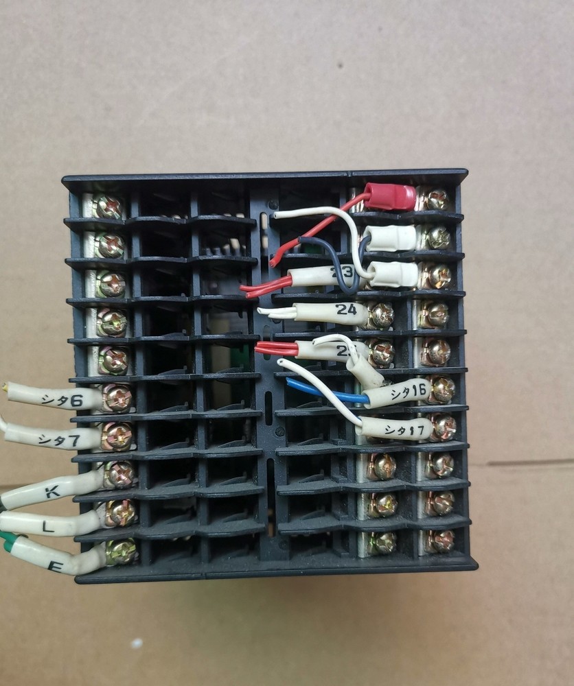 1PCS YOKOGAWA UT550-02 temperature controller