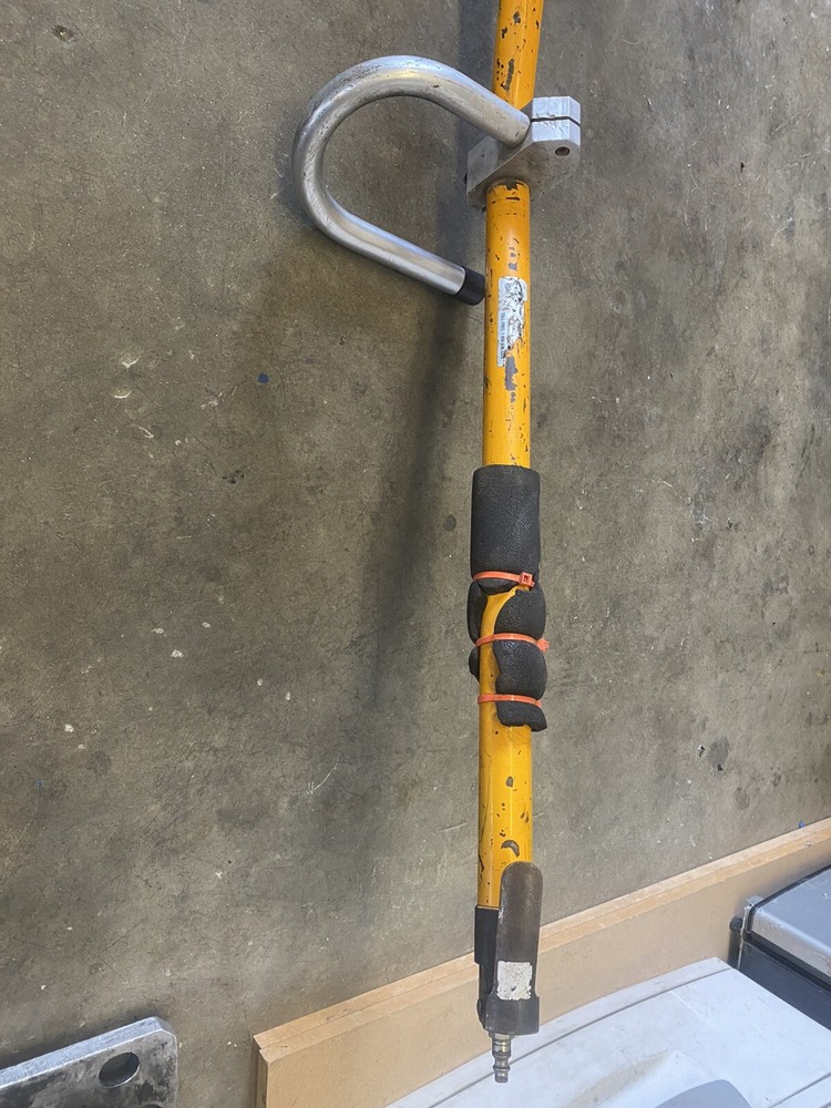 Edco Air Pneumatic Powered Scaler Chisel