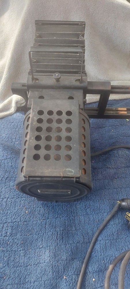 Bausch & Lomb Keystone Magic Lantern Projector Works But Cord Needs Fix Replaced