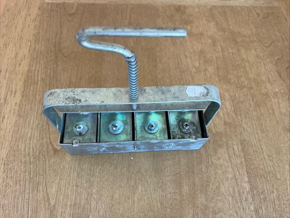 Ladbrooke Authentic Soil Block Maker 4 Cell