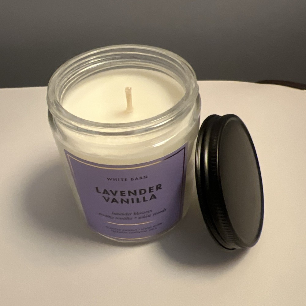 White Barn Lavender & Vanilla Single Wick Candle 8oz