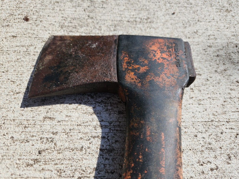 Vintage Fiskars Hatchet Axe With Handle