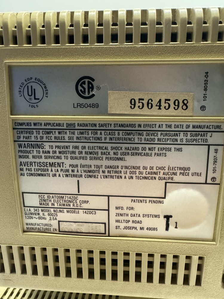 Vintage Zenith Data Systems 14ZDC3 Eazy PC Computer Powers Up