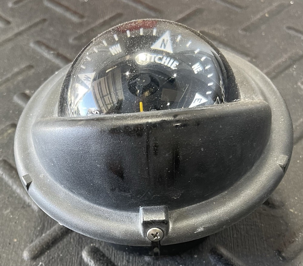 Ritchie Helmsman Compass HF-79 Black