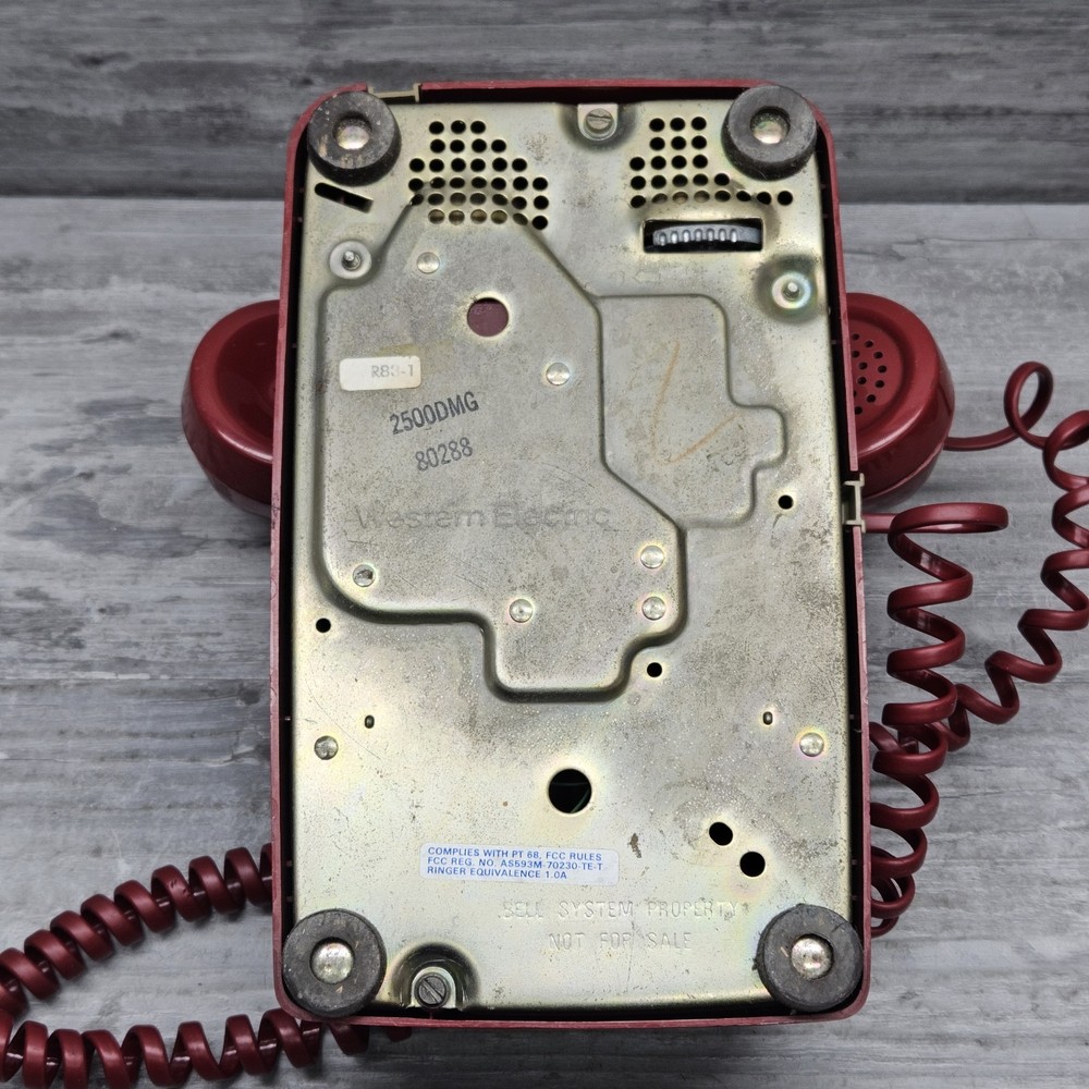Western Electric Red Desk Table Top Touch Tone Dial Push Button Phone UNTESTED