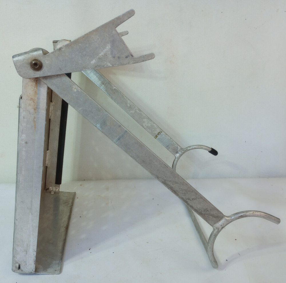 Good Used Gorilla Ladders Step Platform GLMP-PLTFM