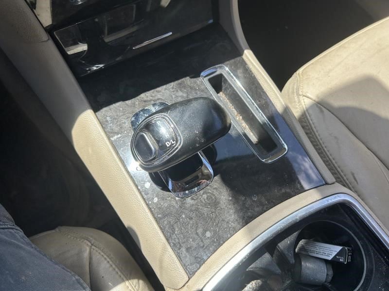 300 2012 Antenna 104676455