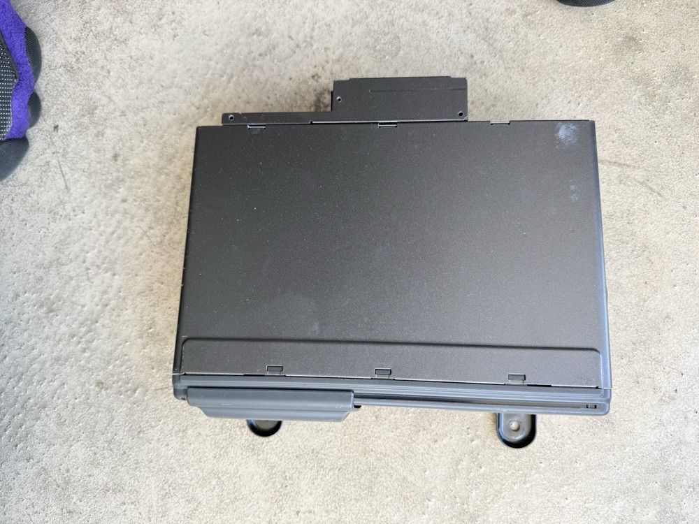 Original, 2002 Deville CD Disc Changer (classic/vintage)