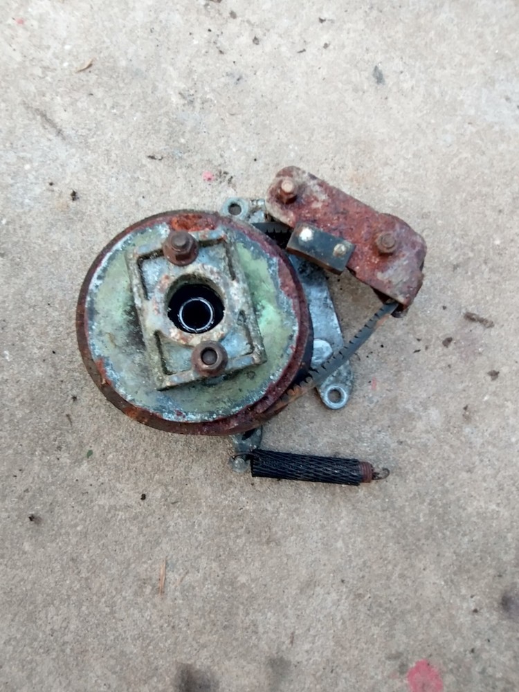 Toro 20383 TXP 159cc Blade Control Clutch Whole Assembly. Works Great