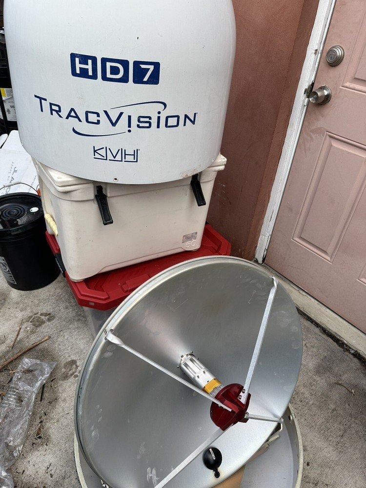 KVH Tracvision HD 7 satellite dish