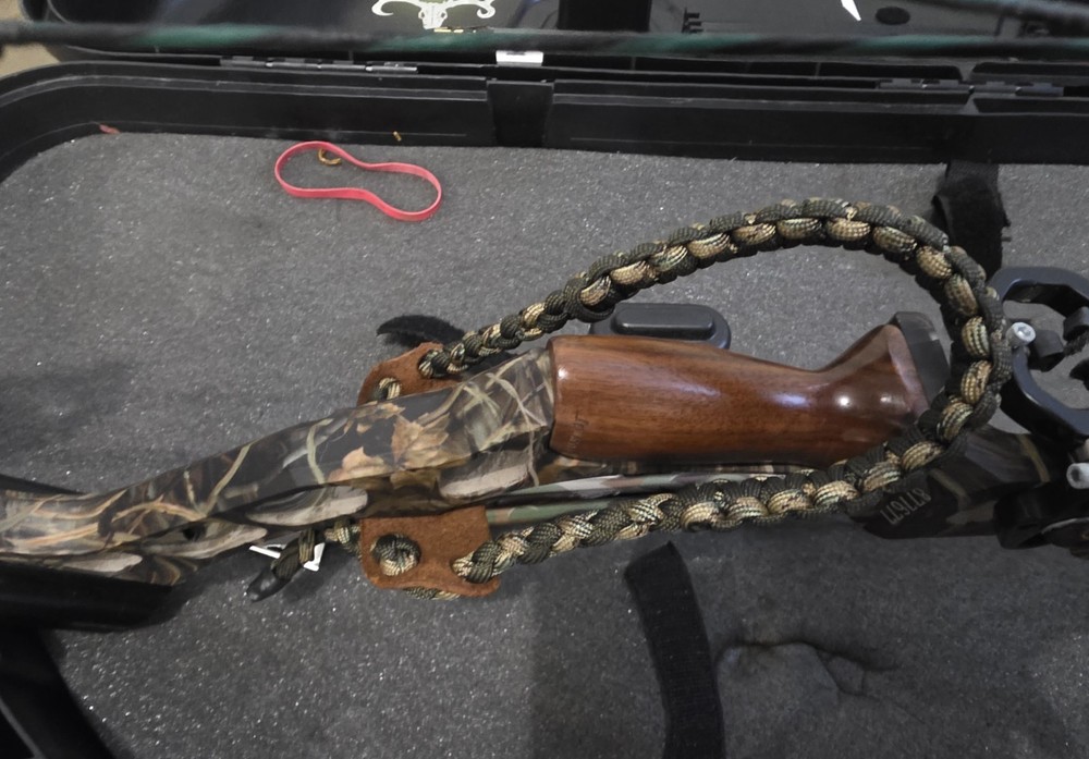 Compound Bow Mission Archery with Case & Arrows – Ready to HuntDescription...