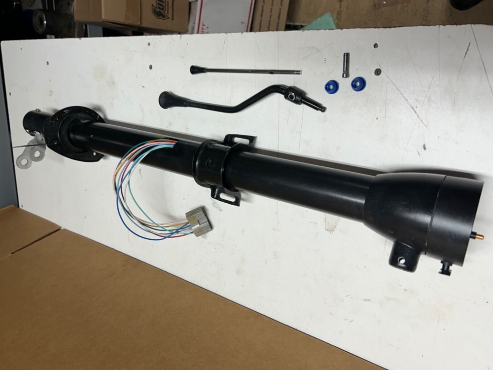 74-75  early Ford bronco steering column  3 ON THE TREE #
