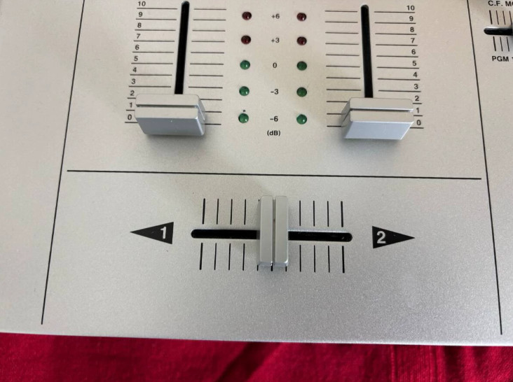 1pcs Vestax VMC-002 Mixing Console