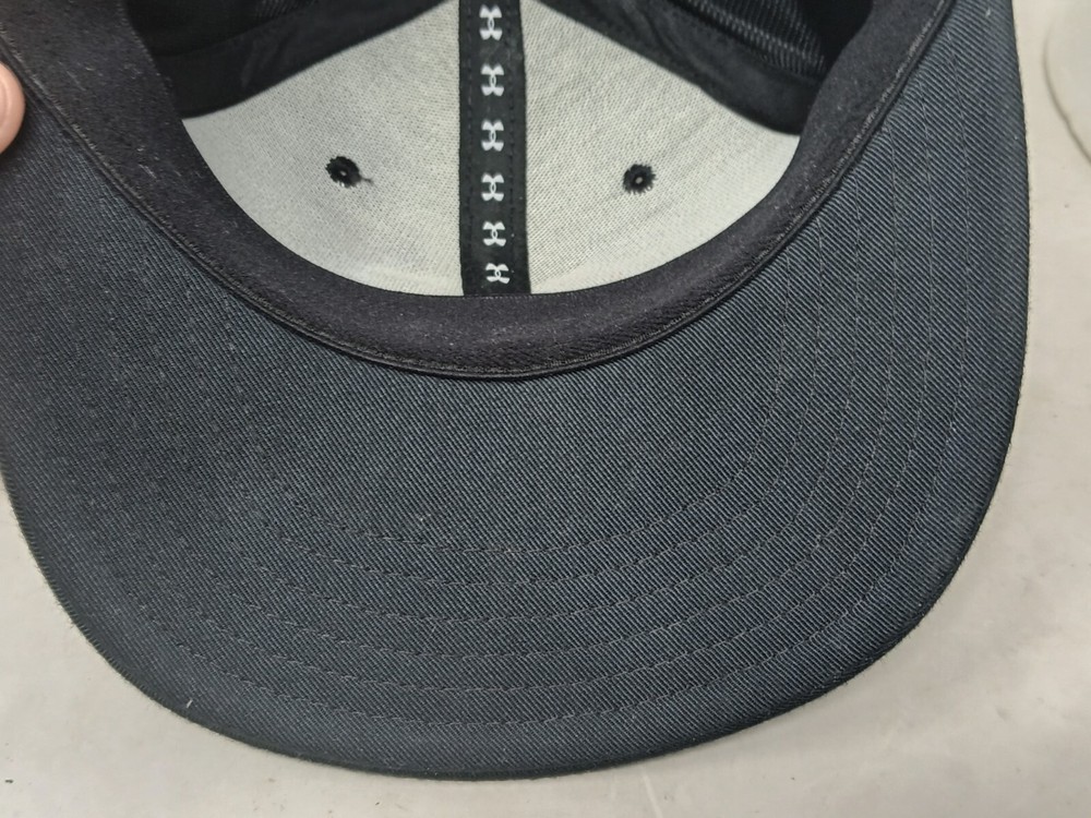 Under Armour Kids Hat Snapback Black & Red Embroidered
