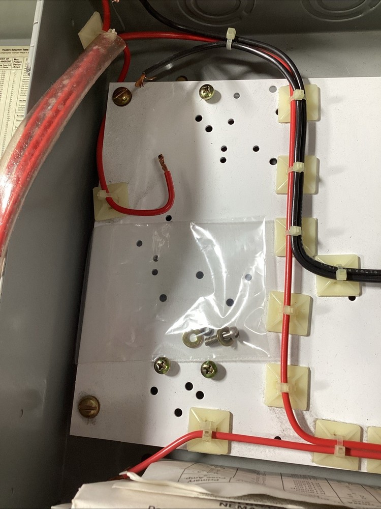 SIEMENS 5XLC1120 Enclosure Motor Starter New