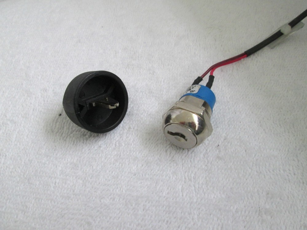 Key Switch Assembly for Revo 2.0 & Zero Turn 10 # 1033