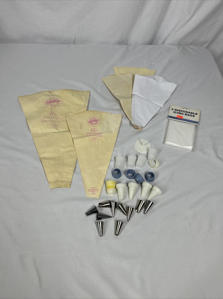 Cake Decorating Lot
