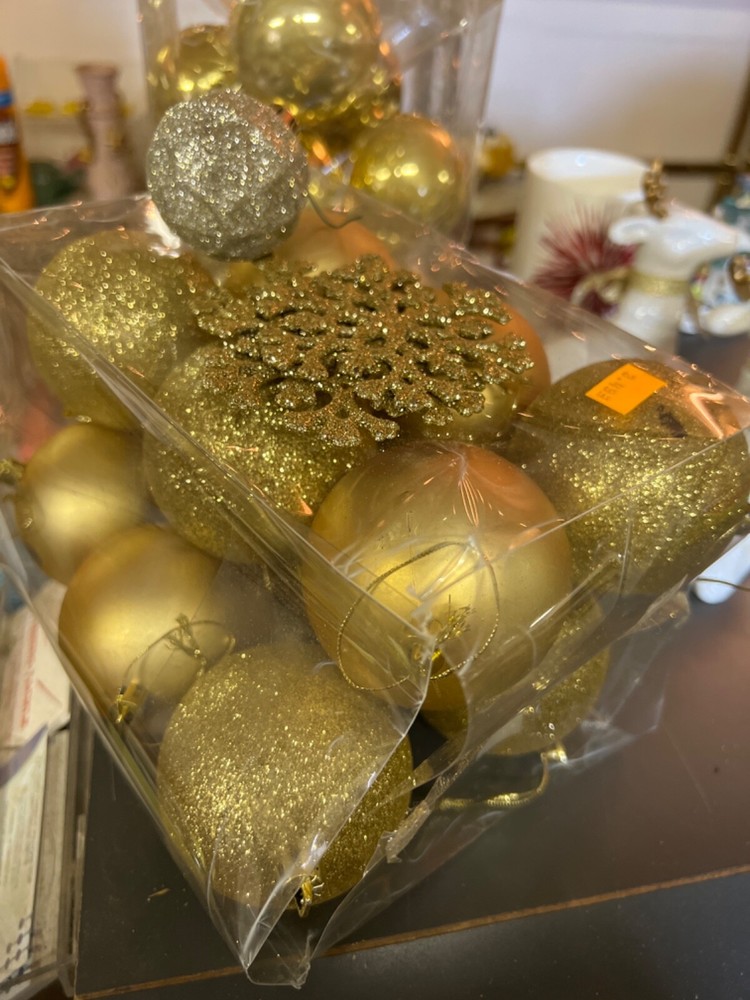 Christmas variety 24+ items