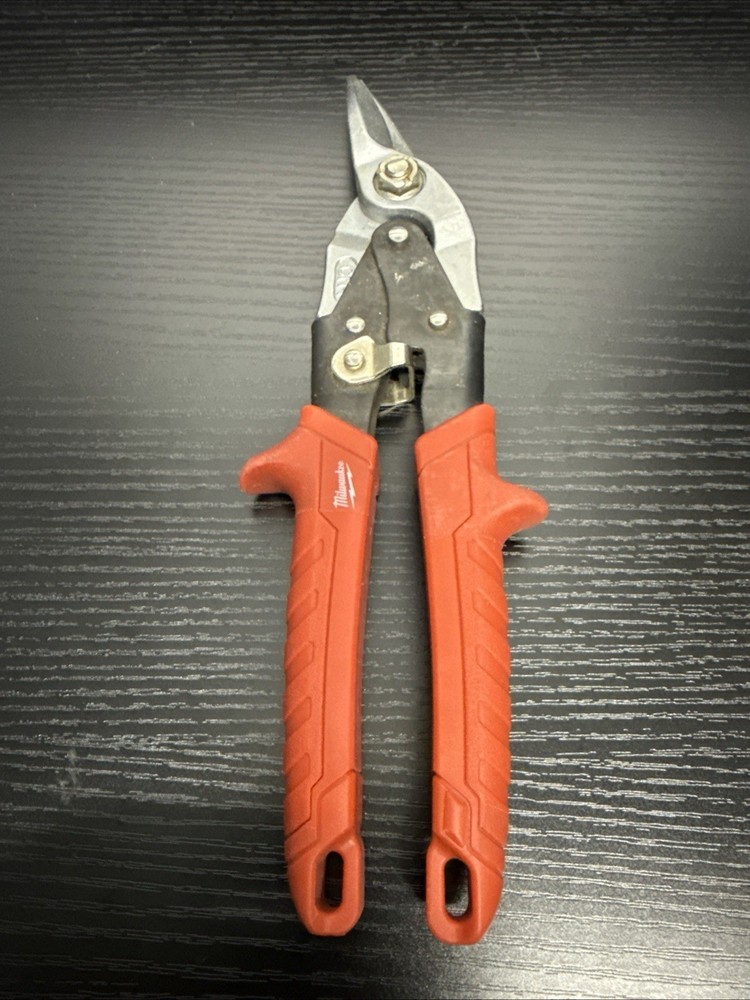Milwaukee Left Cutting Aviation Snips (48-22-4510)