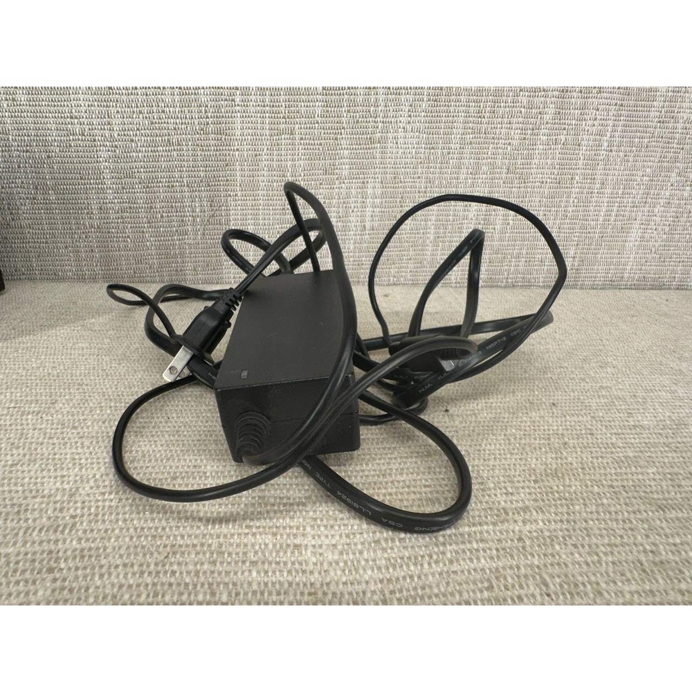 Nintendo GameCube DOL-001 Jet Black Console Bundle with Controller & Power 17-2