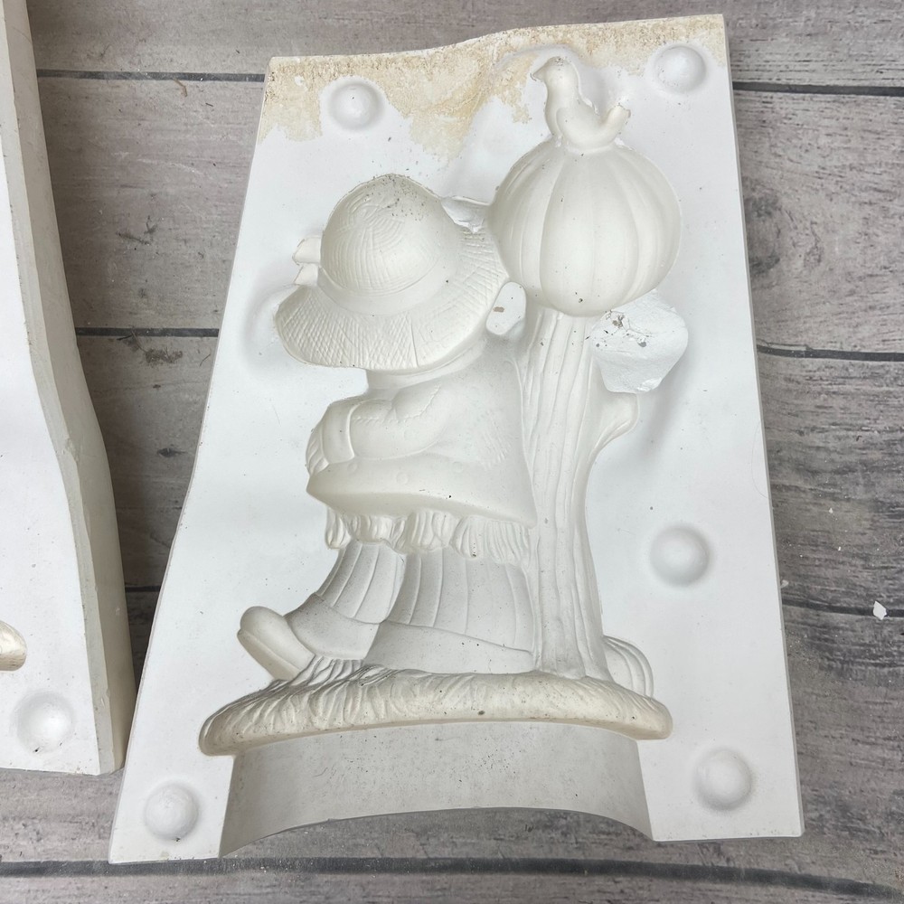 Glenview Ceramic Casting Mold Scare Crow Selling Pumpkins #G-65