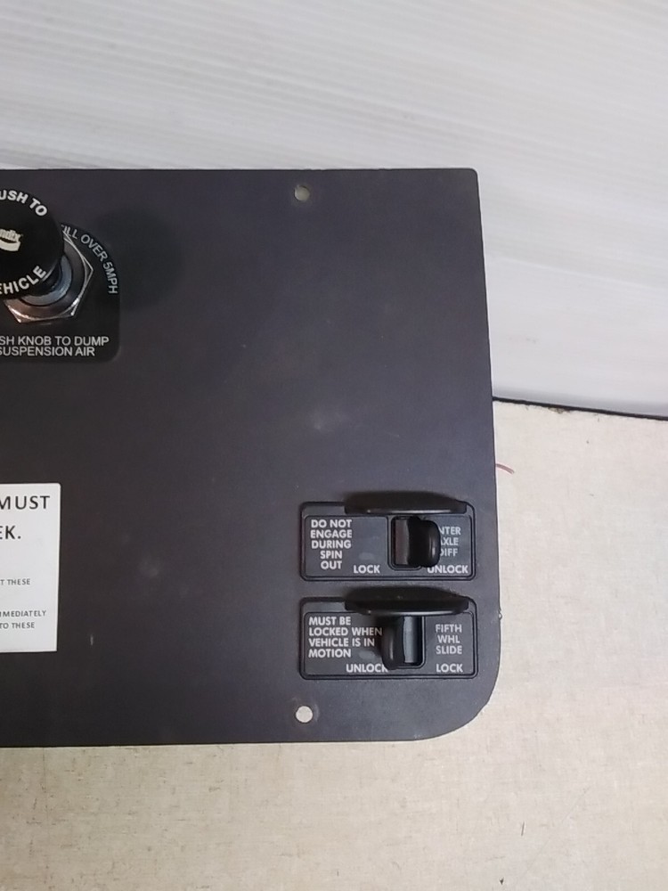 Freightliner 22-60660-000 Instrument Cluster Panel