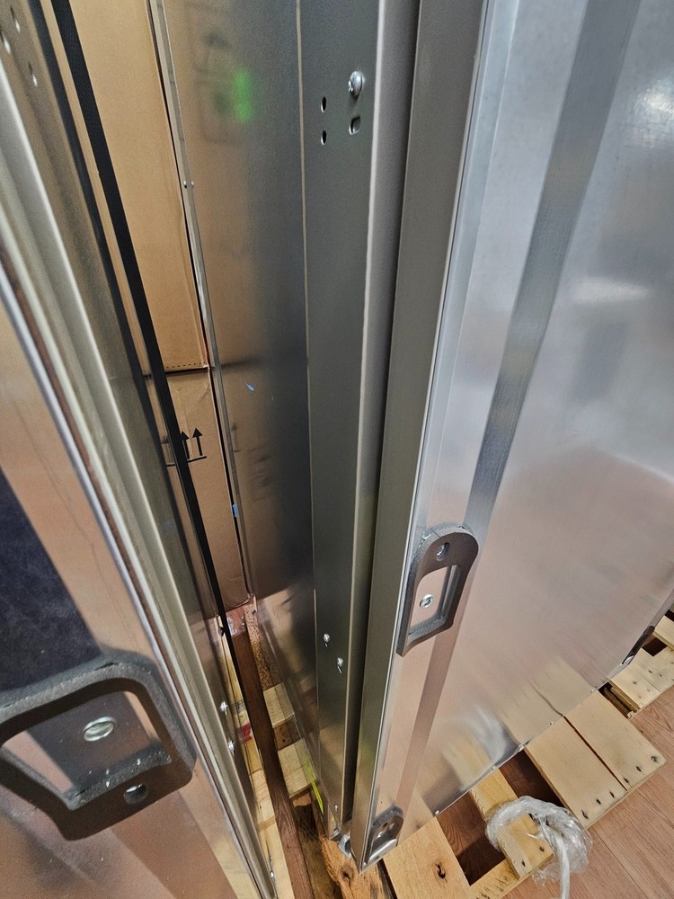 Blue Star BIFP30L0 30" Panel Ready Left Hand Hinge Column Freezer NOB #157690