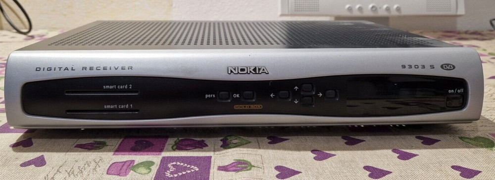 Nokia Digital Satellite Receiver 9303 S DVB - Gold Box Decoder + Remote Control
