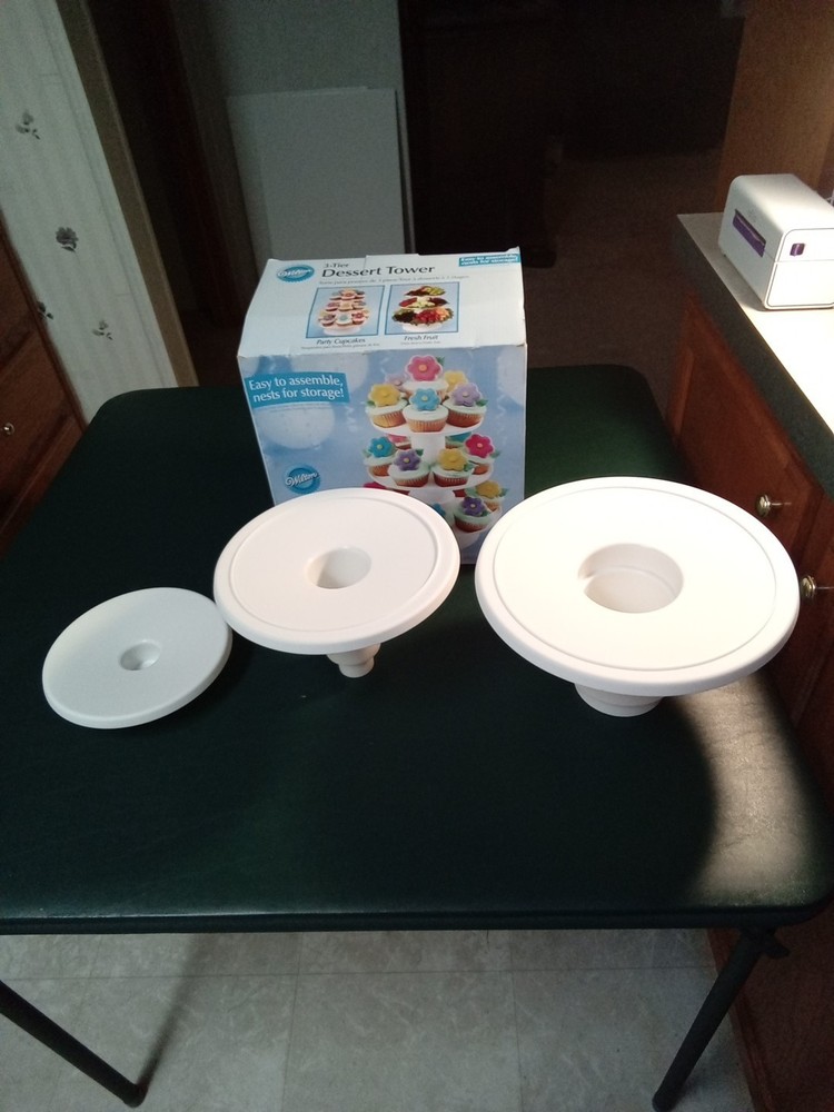Wilton Plastic White 3-Tier Dessert Tower Easy to Assemble Open Box