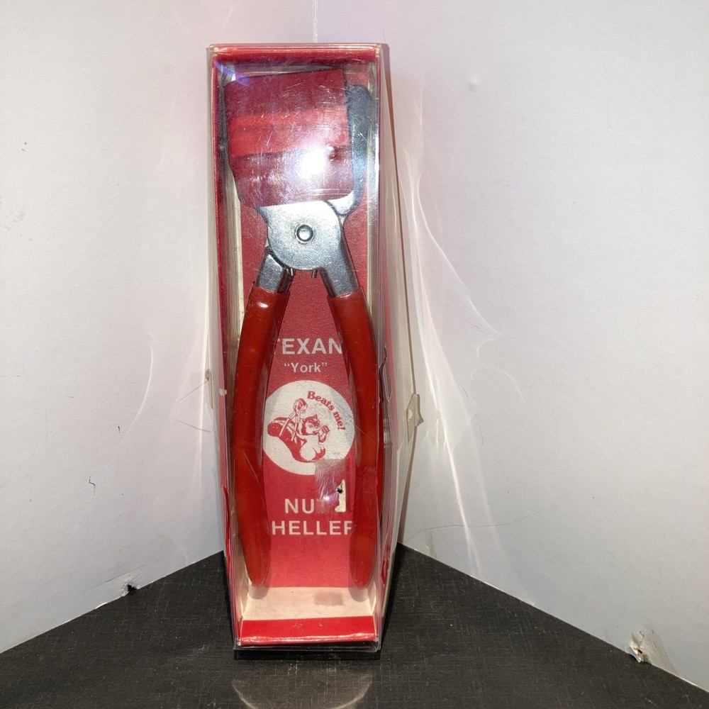 NIB Texan “York” Nut Sheller