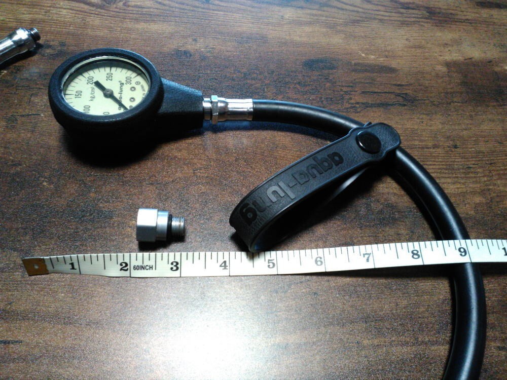 Vintage nihon aqua-lung single gauge.