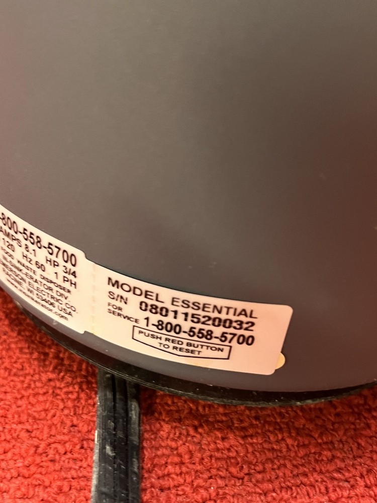 Used InSinkErator Evolution Essential Garbage Disposal ¾ HP #ESSENTIAL Good Cond