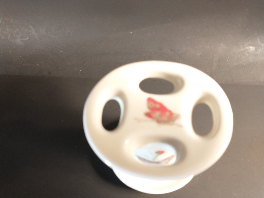 Takahashi DEW Ceramic Toothbrush Holder 3.75" tall