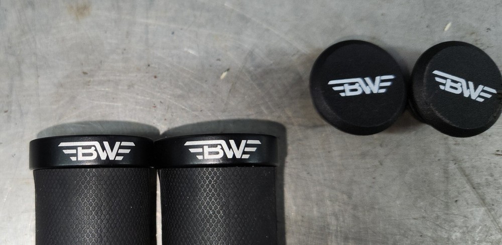 BW Chainline Handlebar Grips - Large