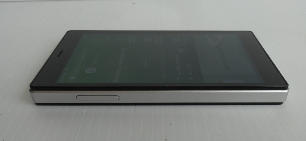 GlocalMe G4 Mobile Hotspot Wireless Data Terminal