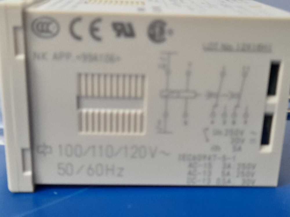 OMRON H3CR-HRL Solid State Power Off-Delay Timer