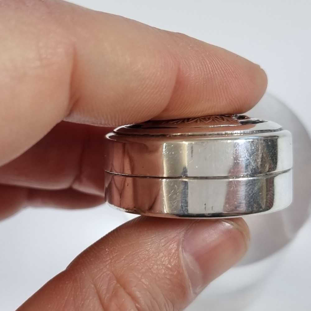 Egyptian Solid Silver Pill Trinket Box Decorated With Pharoah 3.4cm Diameter