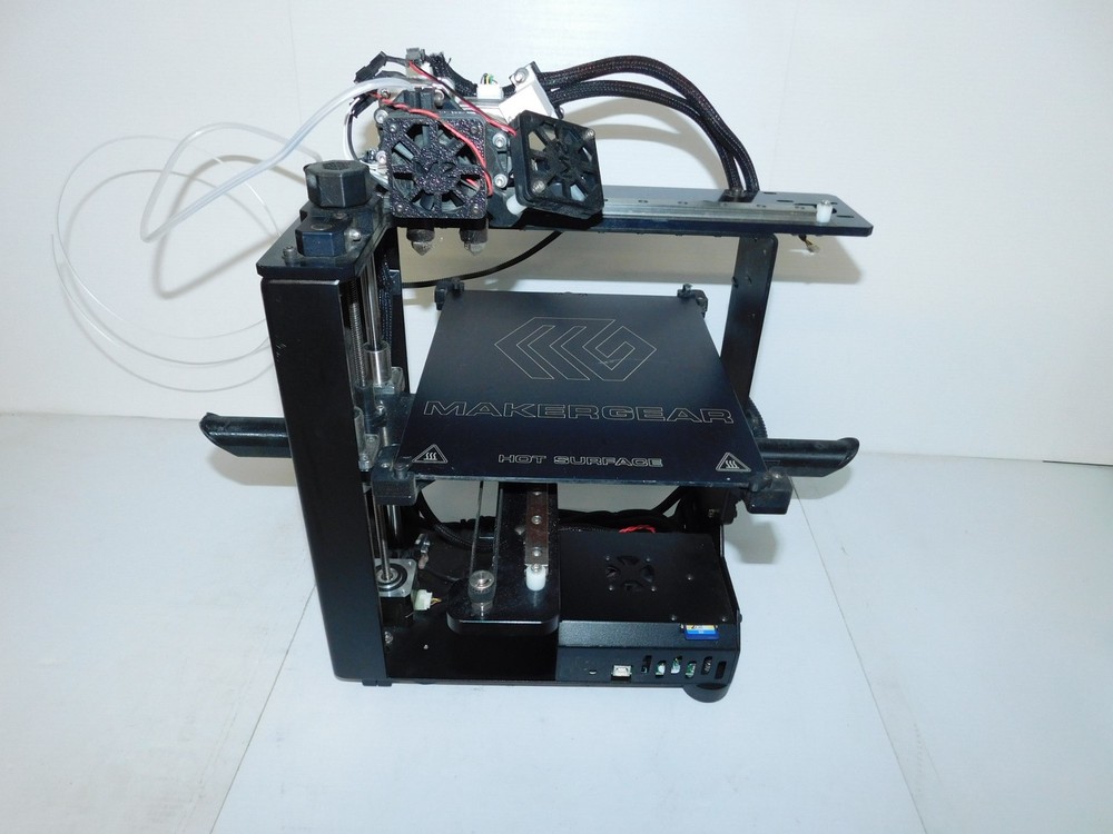 MAKERGEAR M2 REV E 3D PRINTER  (NYG92)