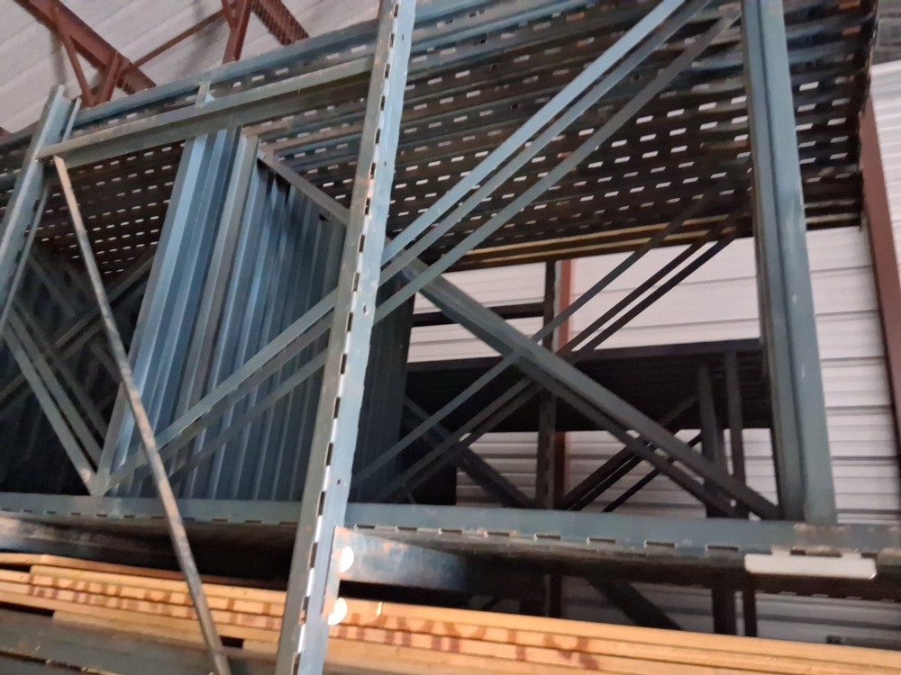 Pallet Racking Uprights 44" X 120"