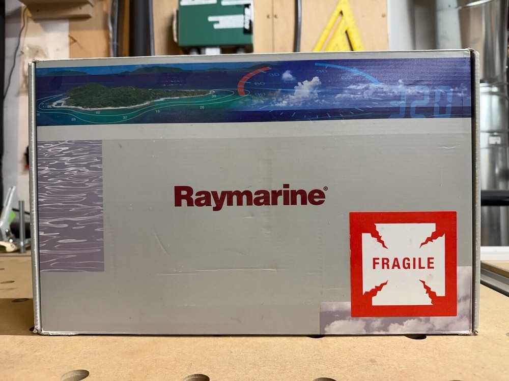 Raymarine Smart Pilot E15021 Course Computer (factory refurbished)