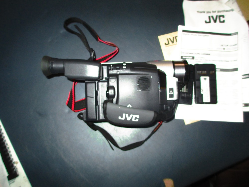JVC 600X Digital Zoom Camera Untested w/ Battery packs + Papers