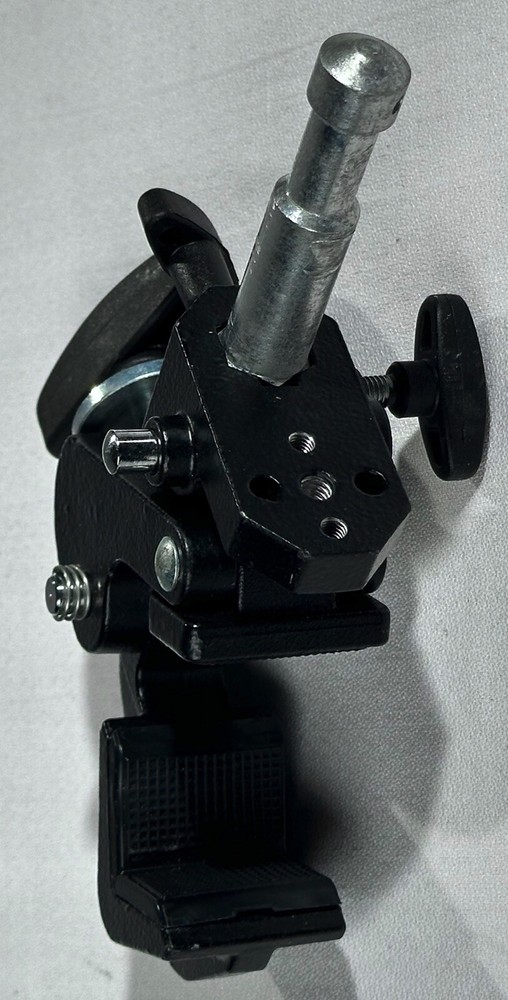 Calumet Heavy Duty Pro Lighting Clamp with 5/8” Stud