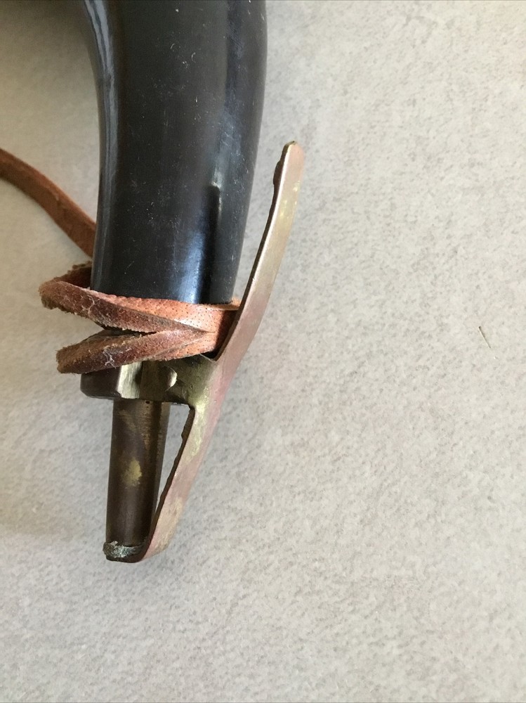 Vintage Muzzleloader Black powder Horn With Leather Strap NOS