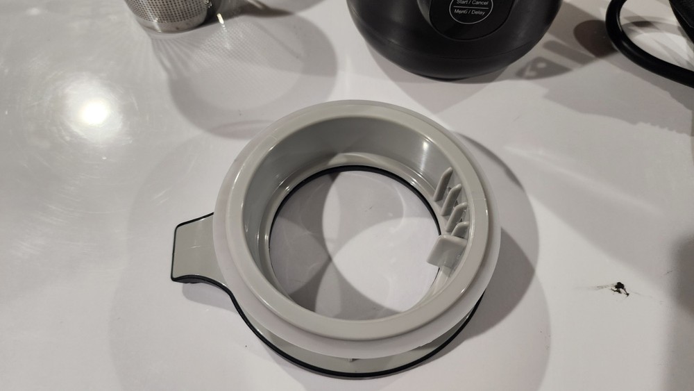 NUTR Single-Serving Nut Milk Maker Blender Black N2B Tested Working *SEE PICS*