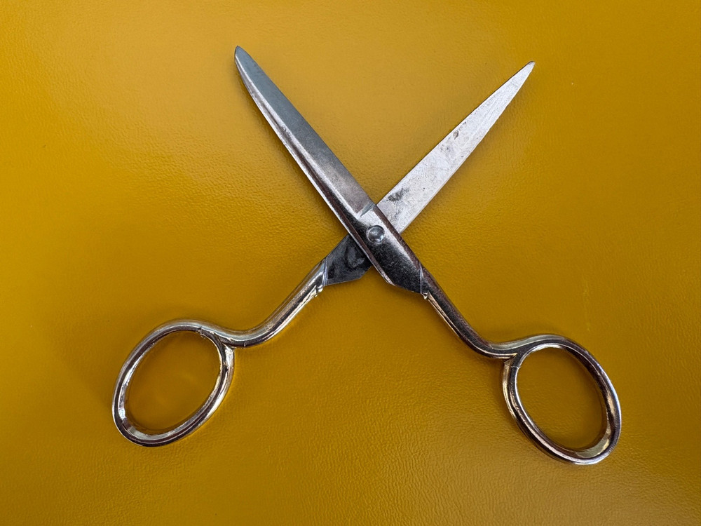 Vintage Palm Tree Logo German Scissors 5” Sewing
