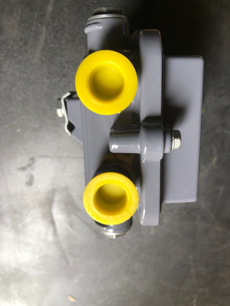 Antronix MGDCH-2108F Milenium 1.2 GHz 8 dB Directional Coupler