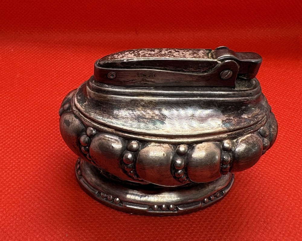 "Crown" Ronson Silverplated 1950's Table Top Cigar/Cigarette Lighter USA